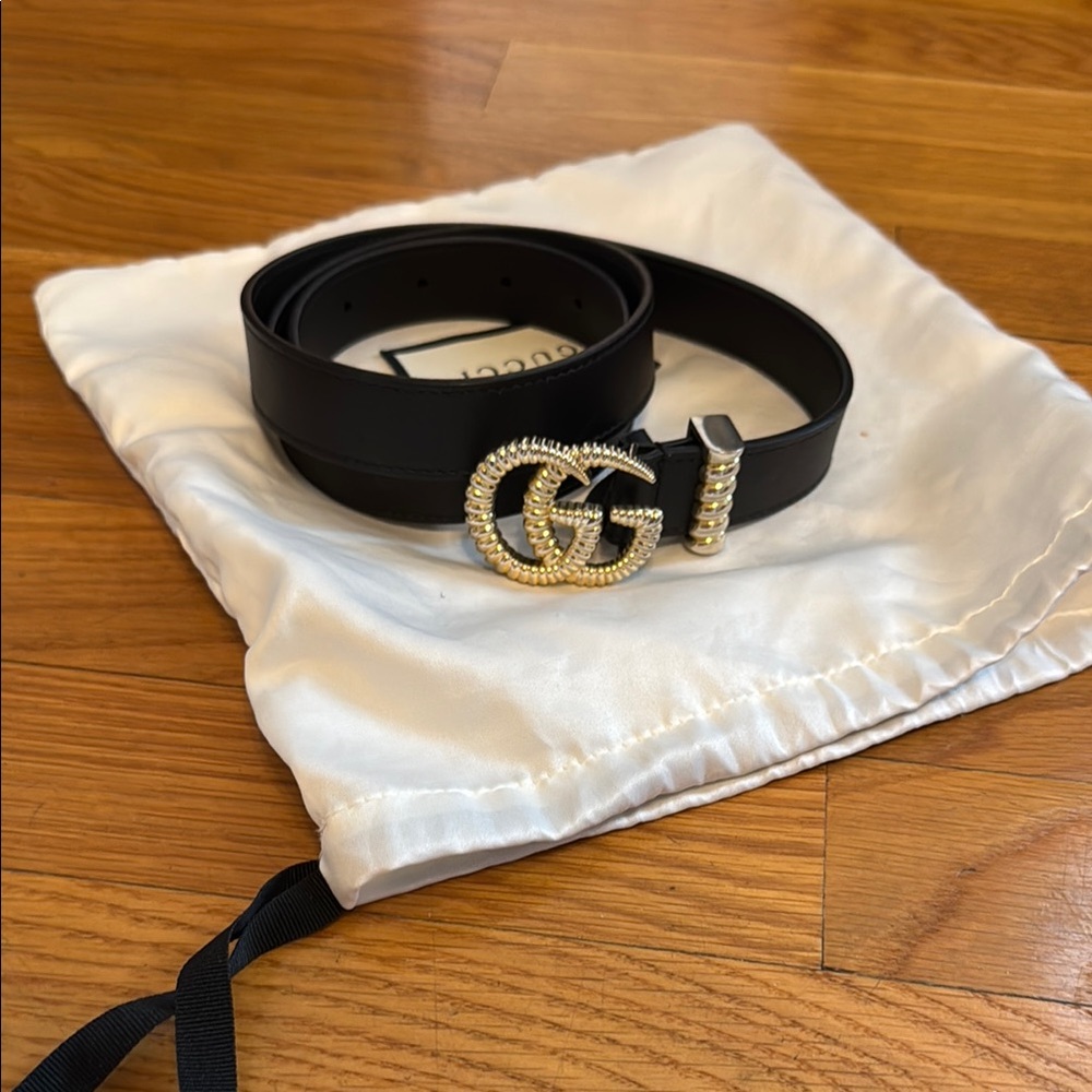 AUTHENTIC Black Belt with Gold GG Buckle